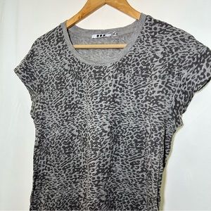 3 Dots Womens Animal Print Short Sleevw T-Shirt Size Small